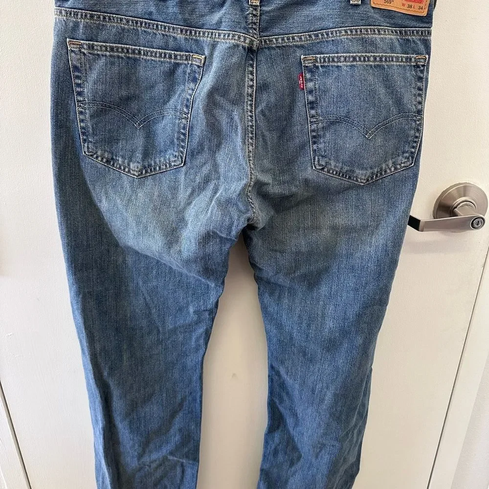 ⭐️Men's Levi's 569‎